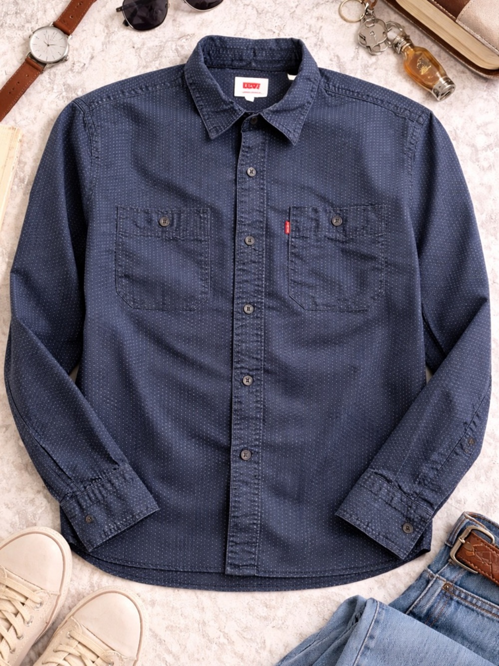 Levi’s Navy Micro Dot Button-Up Shirt Size L Classic Casual
